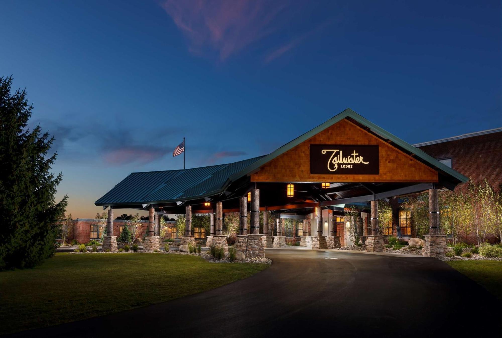 Tailwater Lodge Altmar, Tapestry Collection By Hilton Bagian luar foto